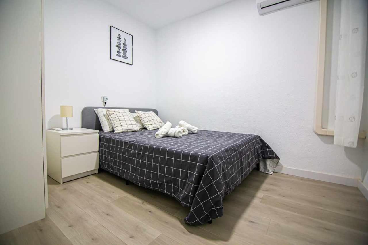 Apartamento Heroes De Sostoa مالقة المظهر الخارجي الصورة