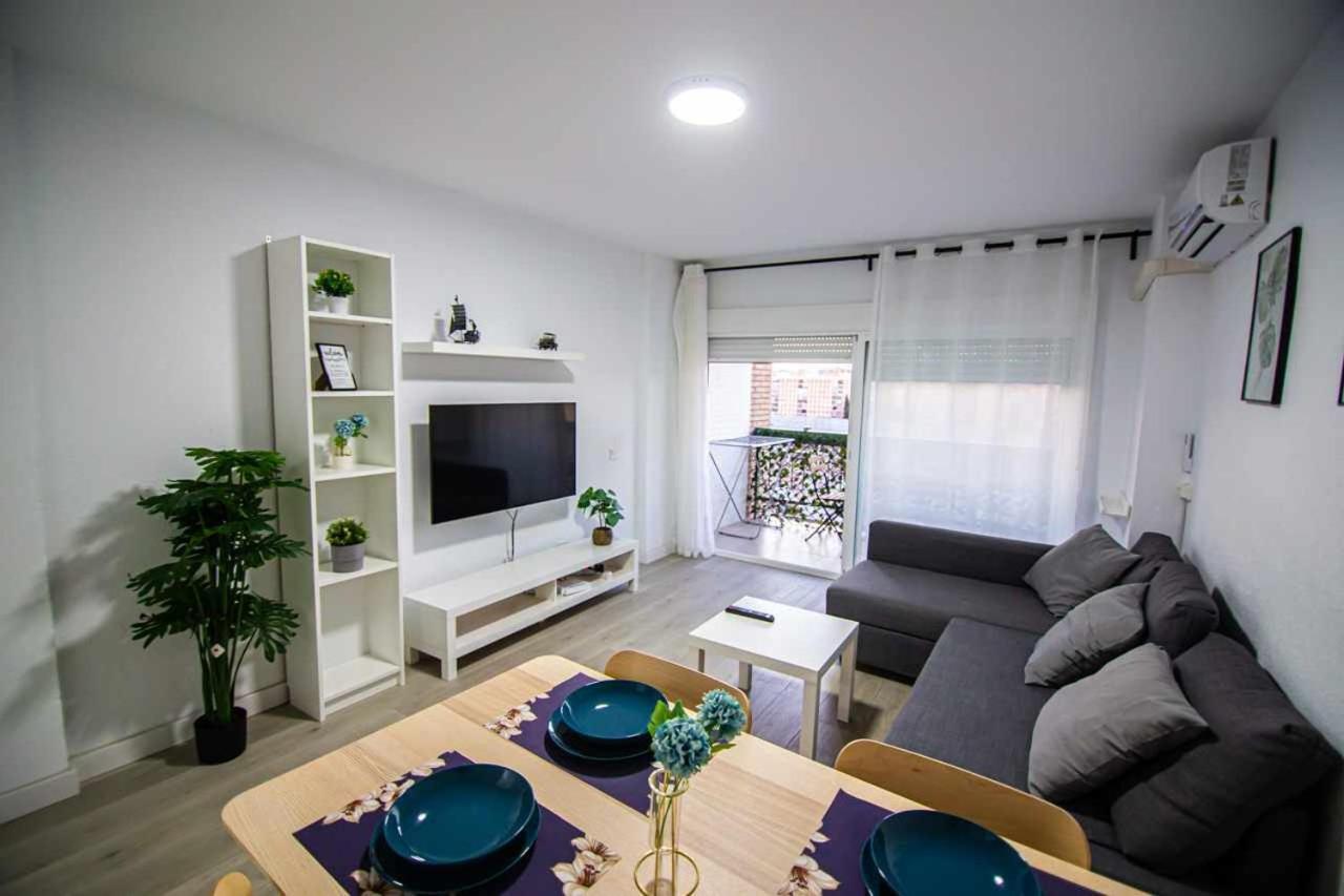 Apartamento Heroes De Sostoa مالقة المظهر الخارجي الصورة